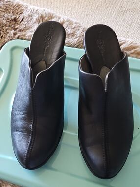 Bella Donna Black Leather Slip-On Mules - Women's Clogs